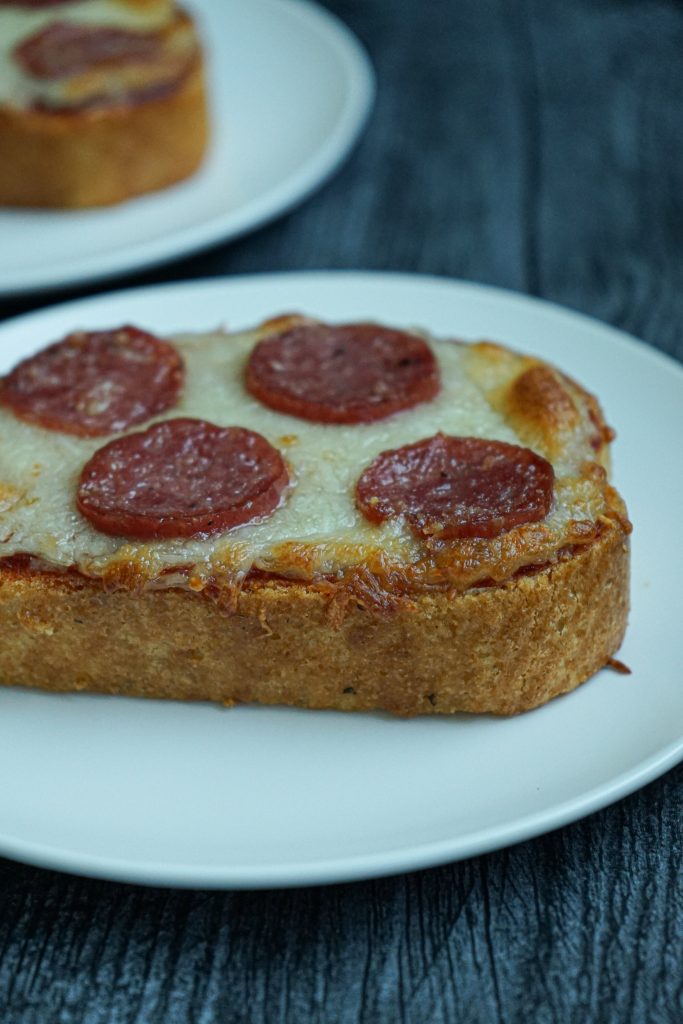 This is Texas toast pizza on a plate.
