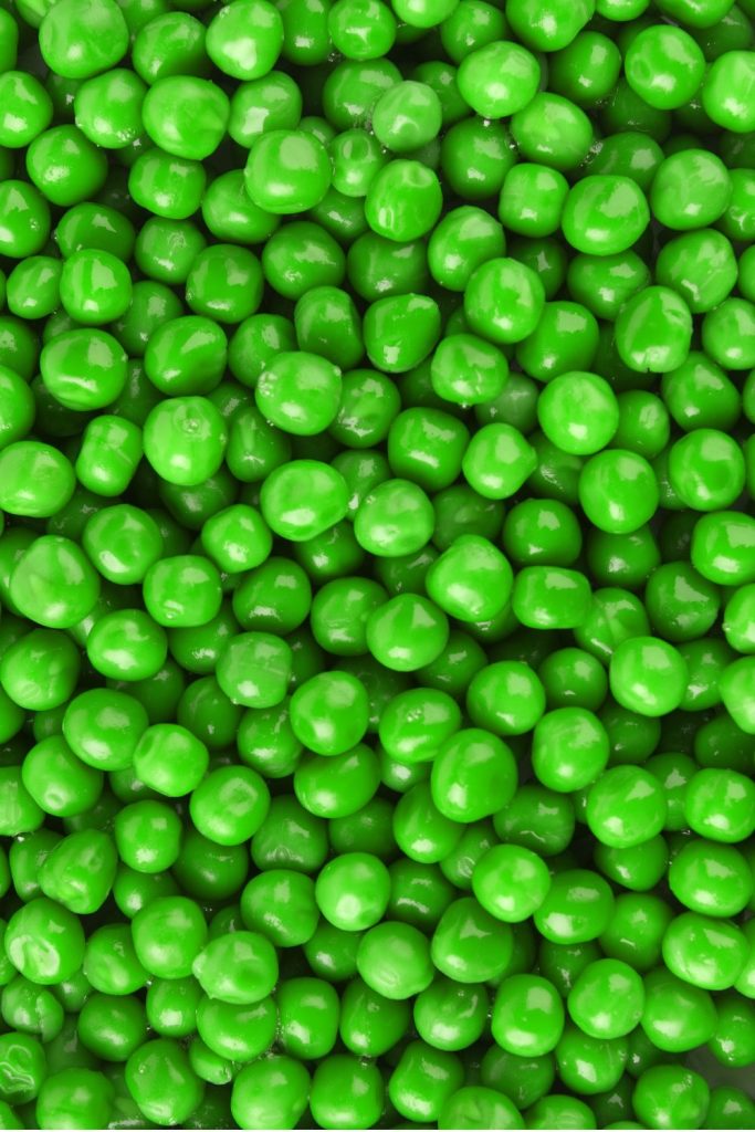 This is a closeup of sugar snap peas.